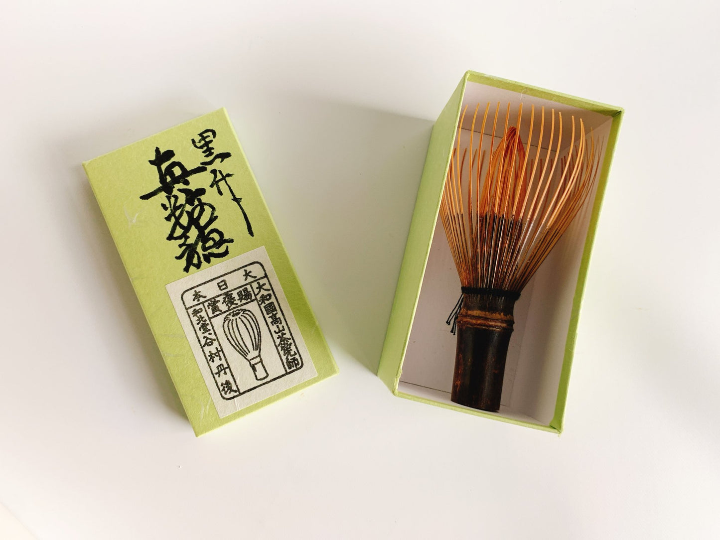 Shin Kazuho Matcha Whisk by Tango Tanimura (Black Bamboo)